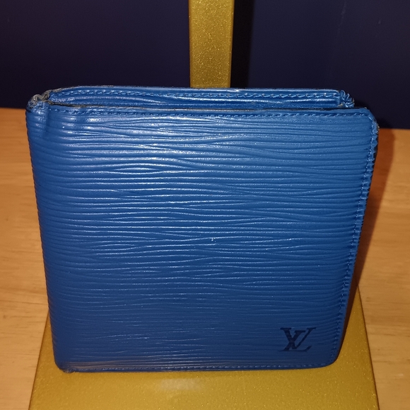 Louis Vuitton Vintage Blue Epi Mens Wallet - Picture 1 of 6
